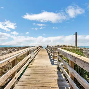 Mainsail 131 - Beachfront 2br With Free Seasonal Service Destin