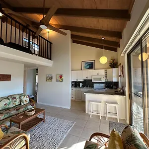 Apartment Oceanfront Penthouse With Loft, Kailua-Kona